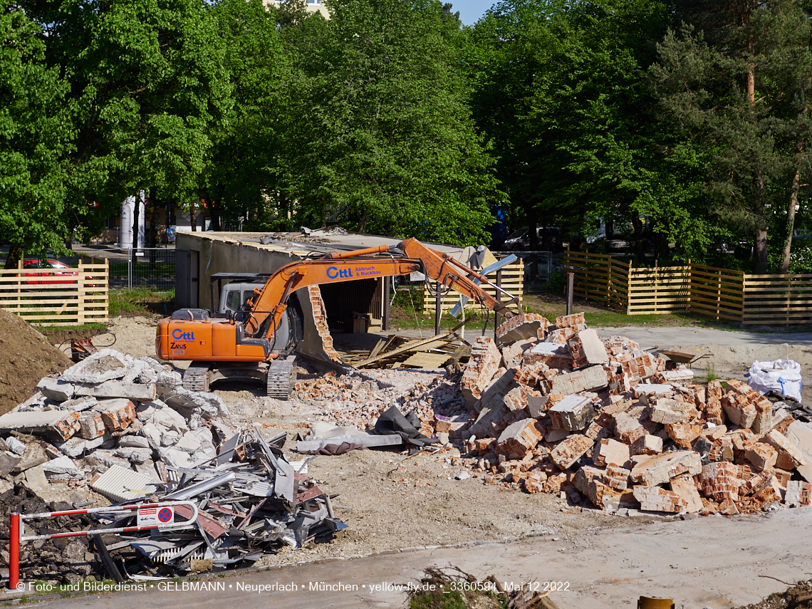 12.05.2022 - Baustelle am Haus für Kinder in Neuperlach
